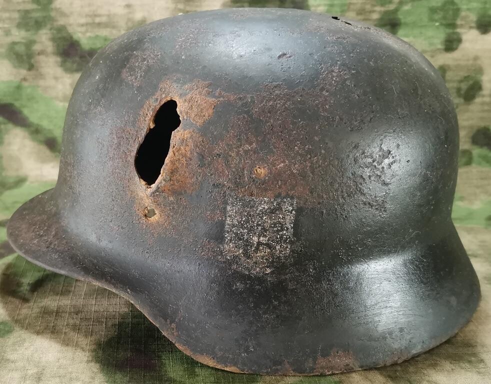 Wehrmacht helmet M40 / from Kursk
