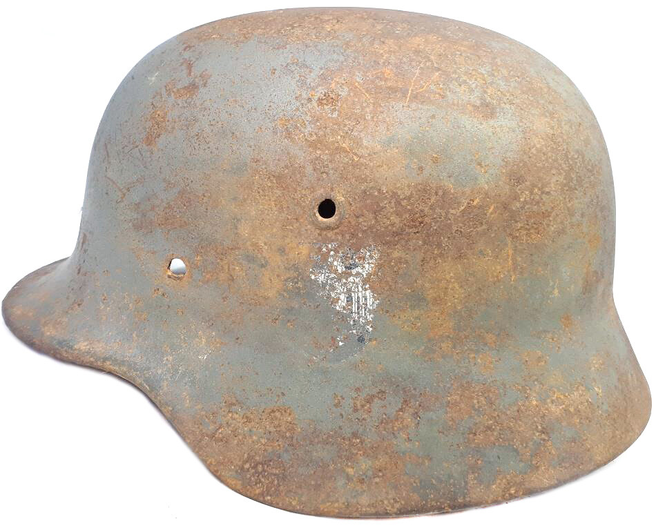 Wehrmacht helmet M40 / from Stalingrad