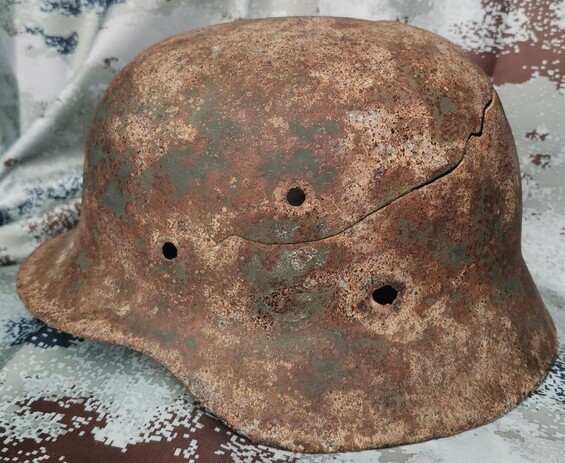 German helmet M35 / from Stalingrad