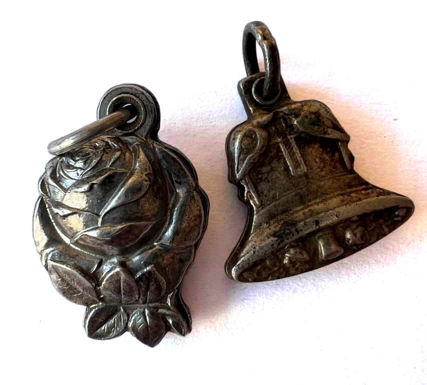 Set of pendants / from Leningrad