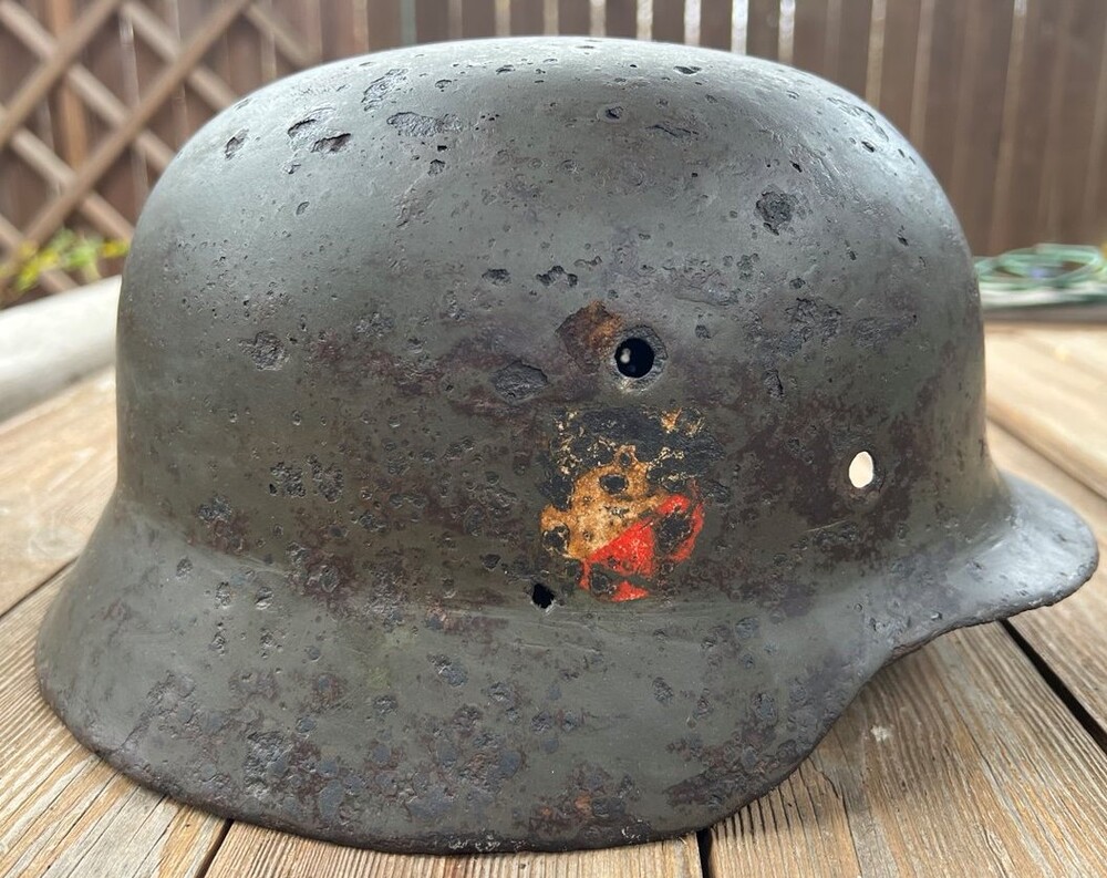 Wehrmacht helmet M35 DD / from Novgorod
