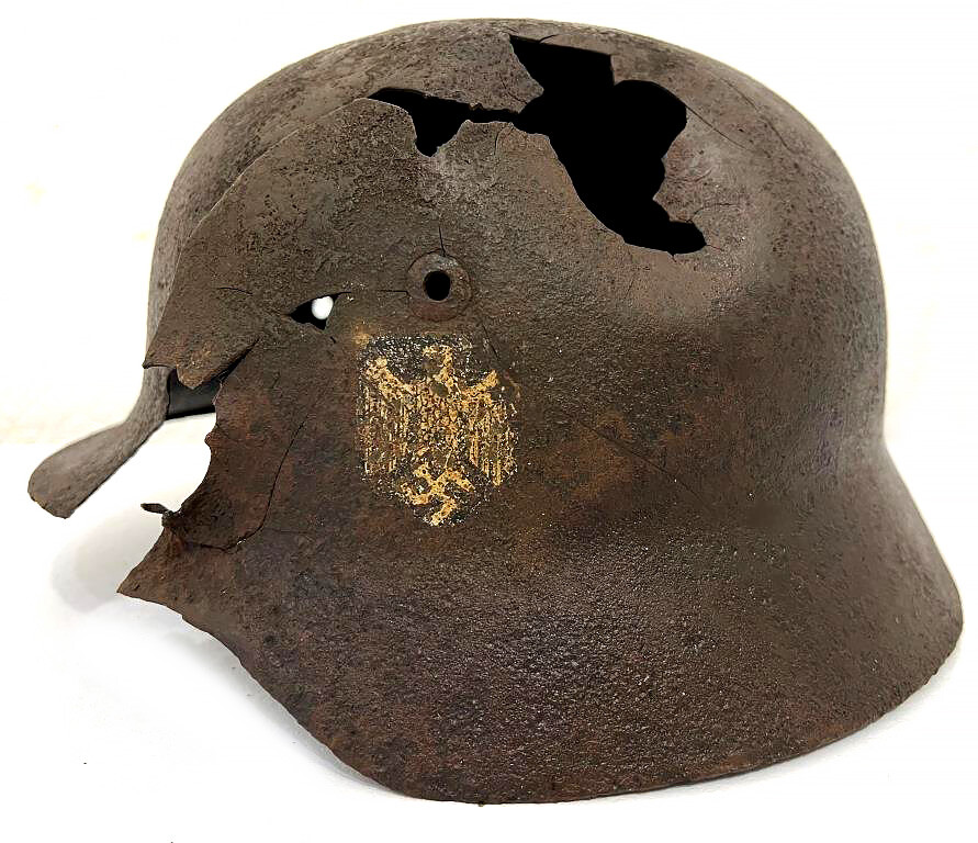 Wehrmacht helmet M35 DD / from Stalingrad