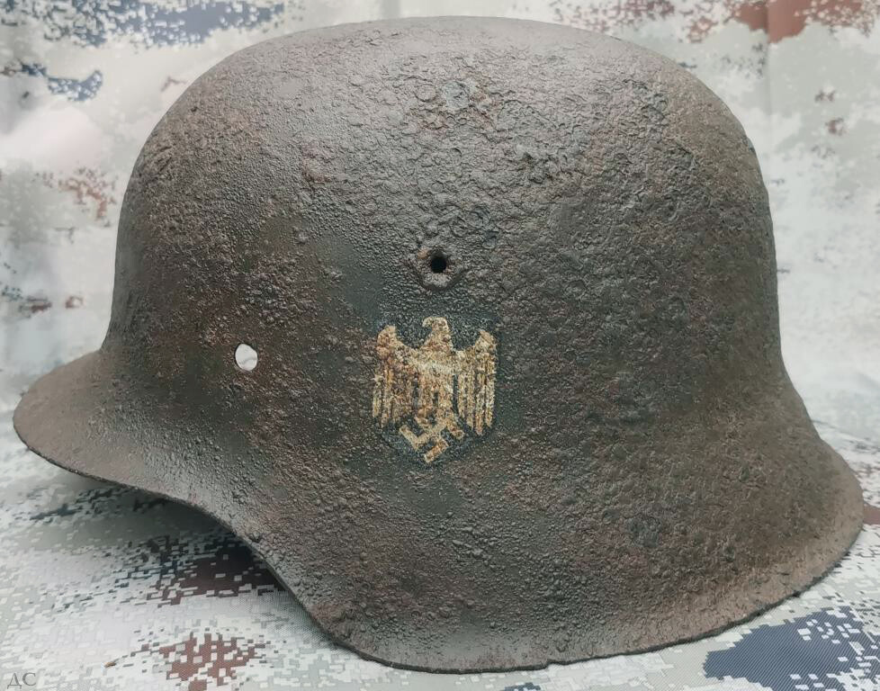 Wehrmacht helmet M42 / from Koningsberg
