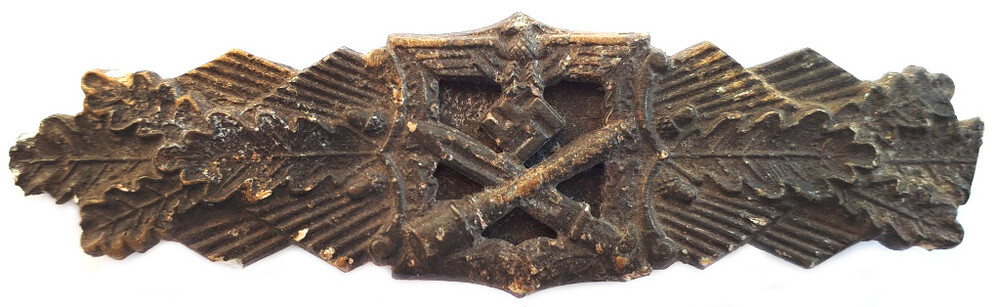 Close Combat Clasp / from Koenigsberg
