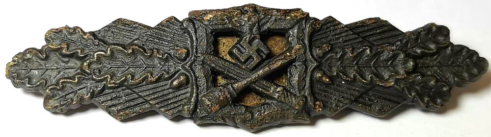 Close Combat Clasp (Linden, Friedrich) / from Balga