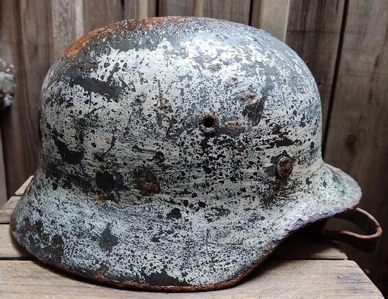 Winter camo German helmet M40 / from Pskov