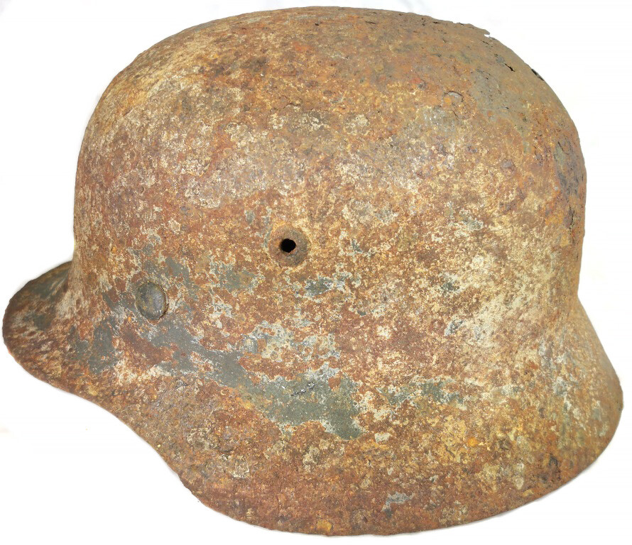 German helmet M35 / from Stalingrad
