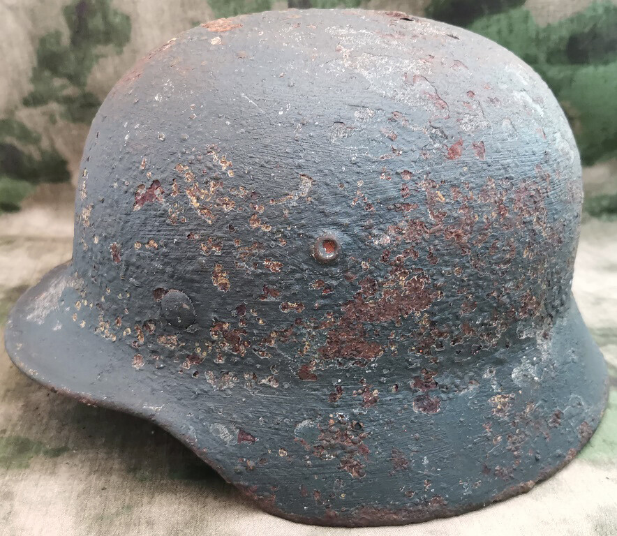 German helmet M35 / from Stalingrad