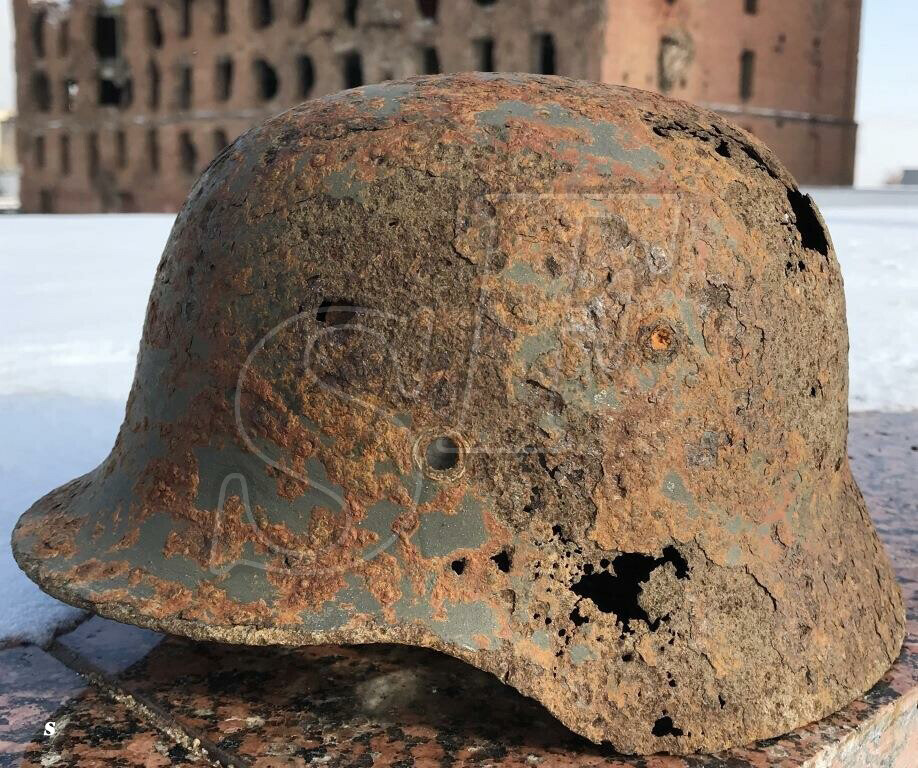German helmet M35 / from Stalingrad