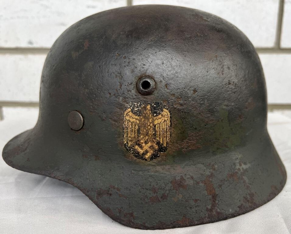 Wehrmacht helmet M35 DD / from Stalingrad