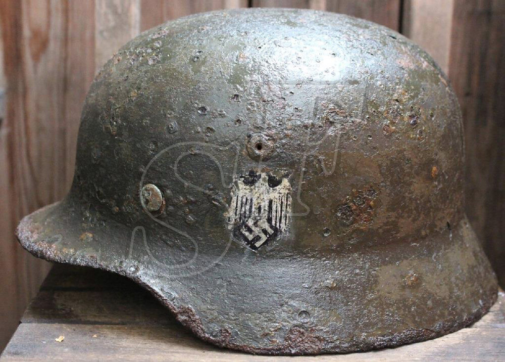 Wehrmacht helmet M35 DD / from Novgorod