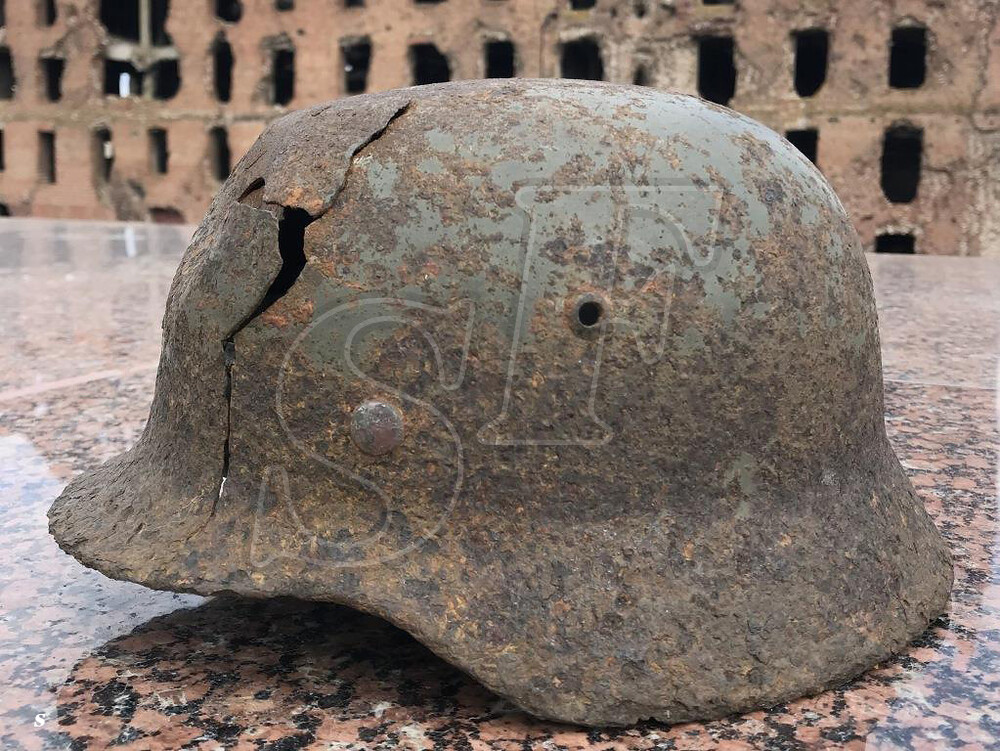 German helmet M35 / from Stalingrad