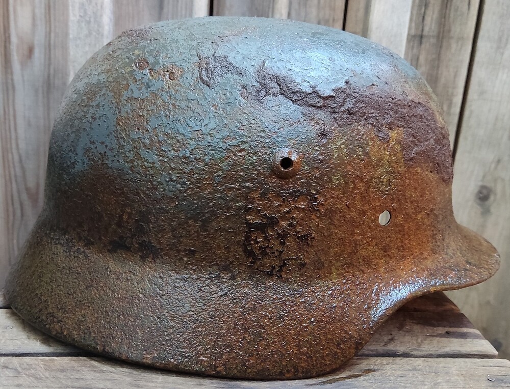 German helmet M35 / from Smolensk