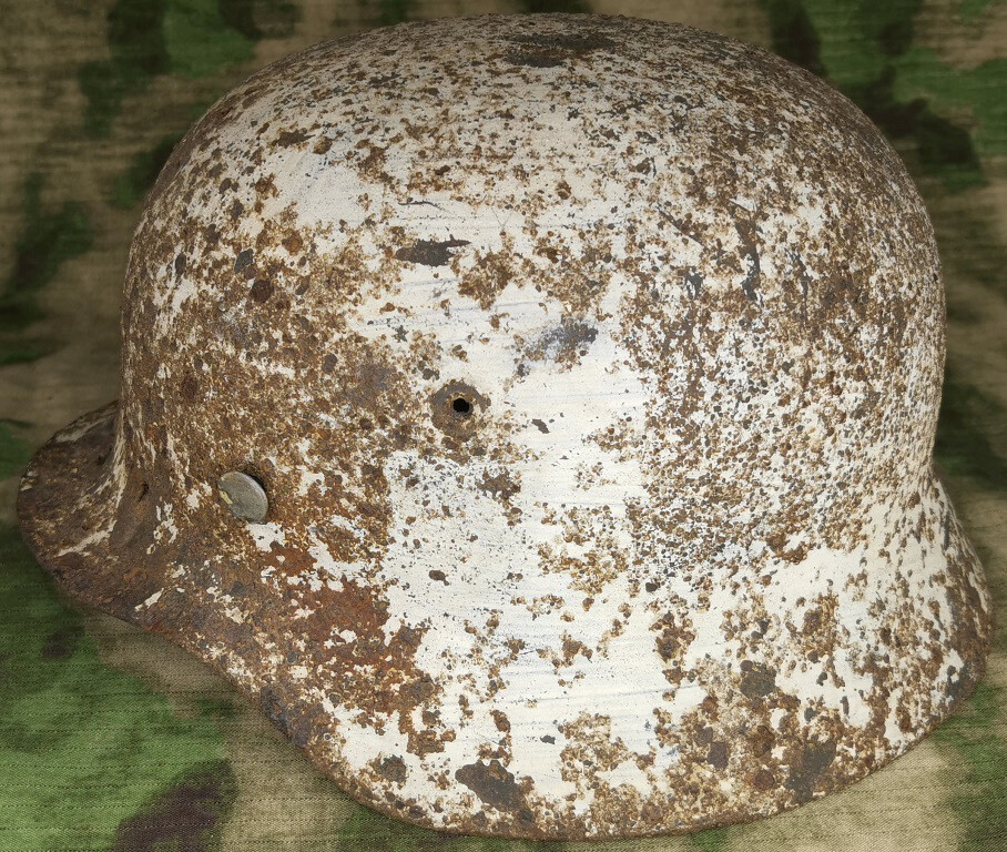 Winter camo German helmet M40 / from Leningrad