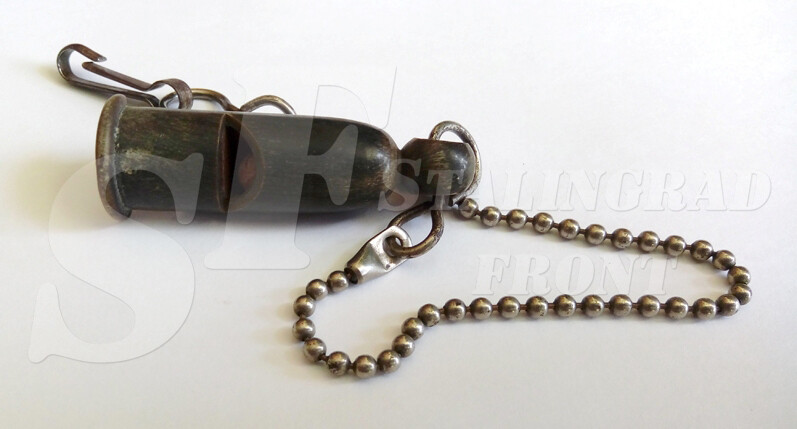 Whistle-commissioned officer or an officer of the Wehrmacht