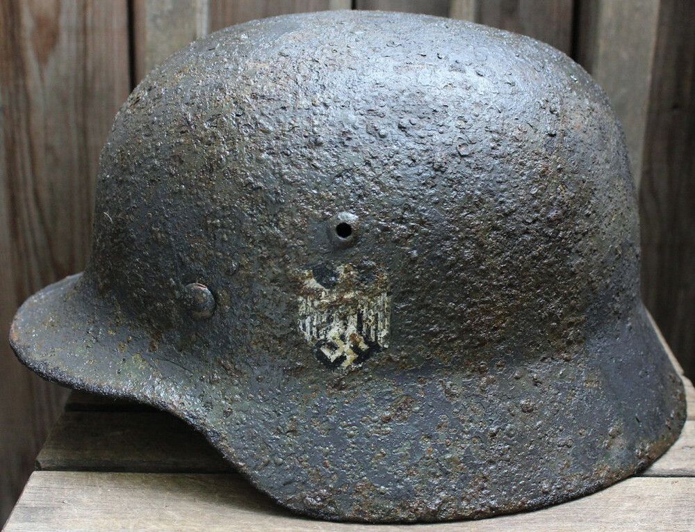 Wehrmacht helmet M35 DD / from Vyazma