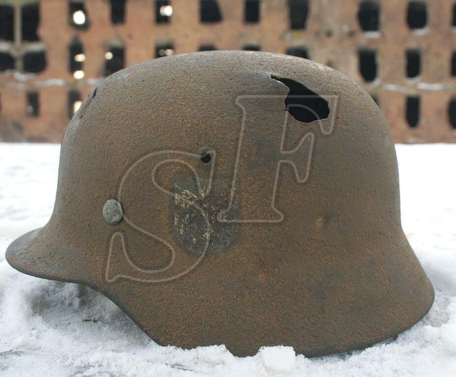 German helmet M40, Wehrmacht / from Stalingrad