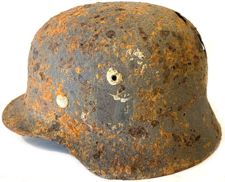 German helmet M35 / from Demyansk