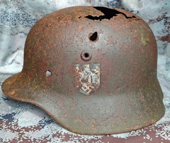 Wehrmacht helmet M40 / from Tver