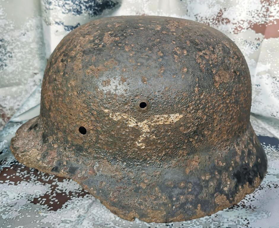 Luftwaffe helmet M35 DD / from Stalingrad