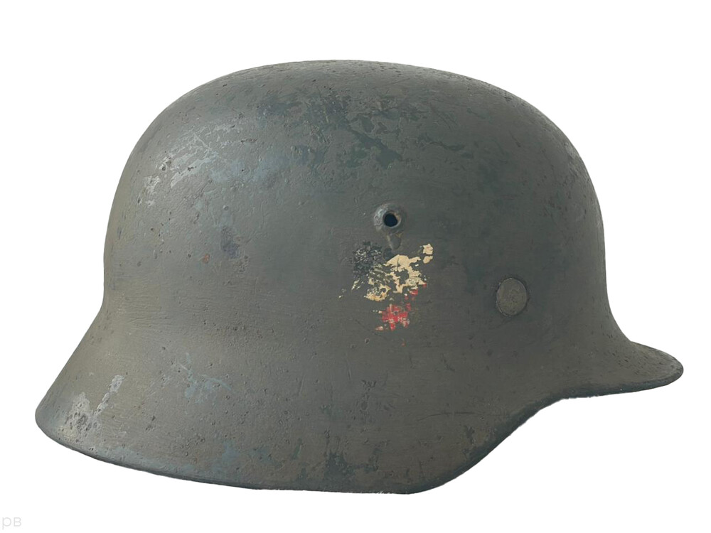 Wehrmacht helmet M35 / from Leningrad