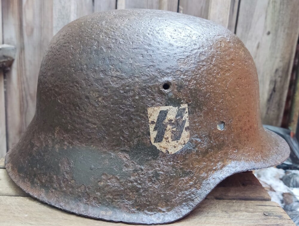 Waffen SS helmet M42 / from Pskov