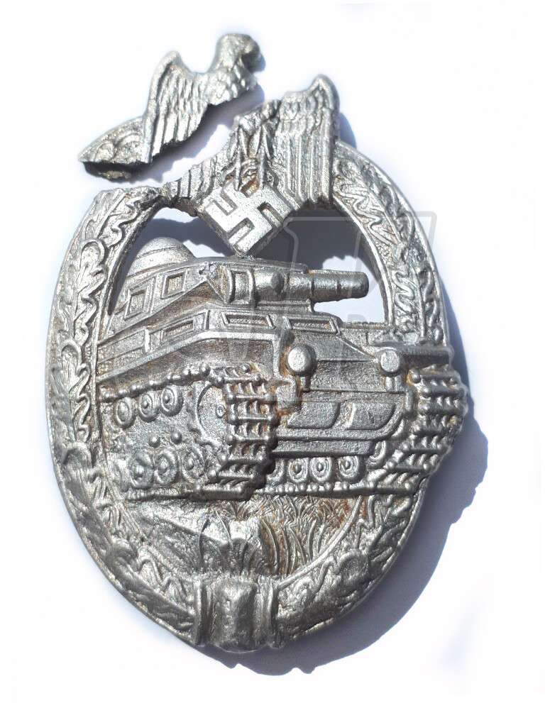 Panzer Badge – Schwerdt, A.D. ( L/66)