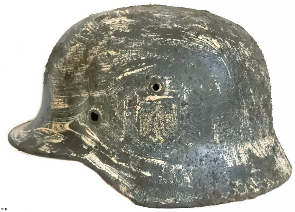 Wehrmacht helmet M40 / from Stalingrad