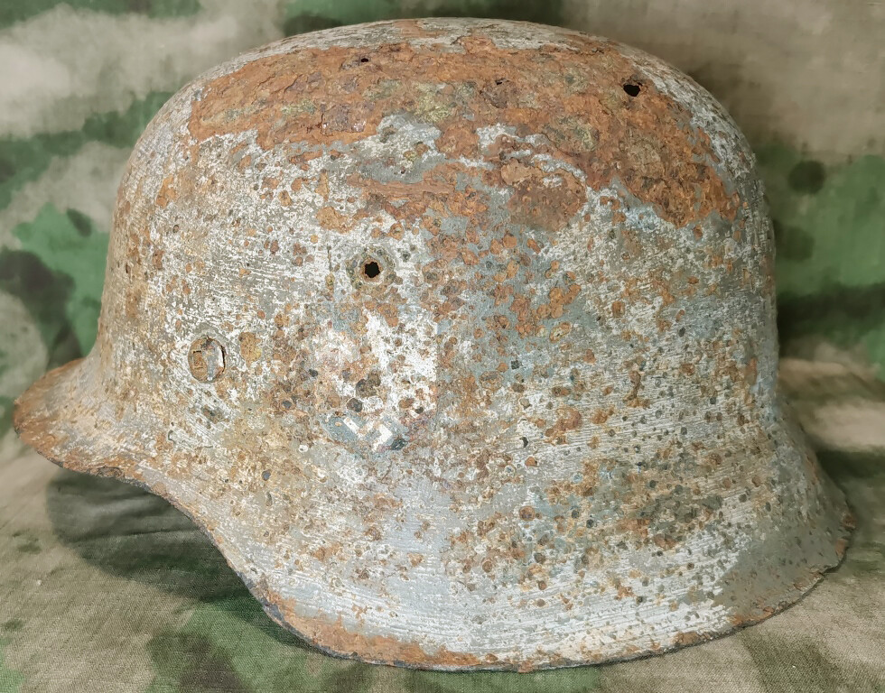 Winter camo German helmet M42 / from Stalingrad