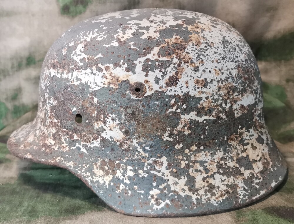 Winter camo German helmet M35 DD