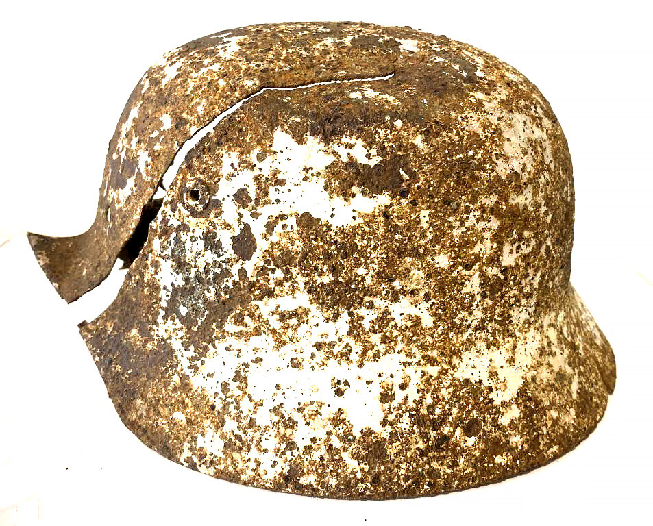 German helmet M35 / from Stalingrad