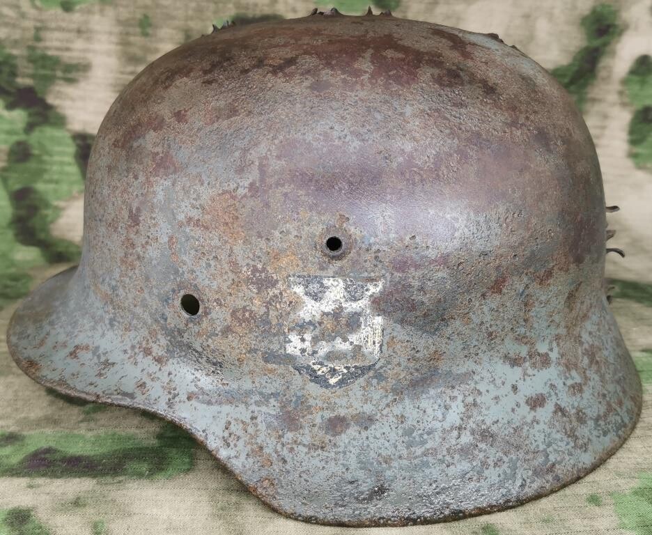 Wehrmacht helmet M35 DD / from Stalingrad