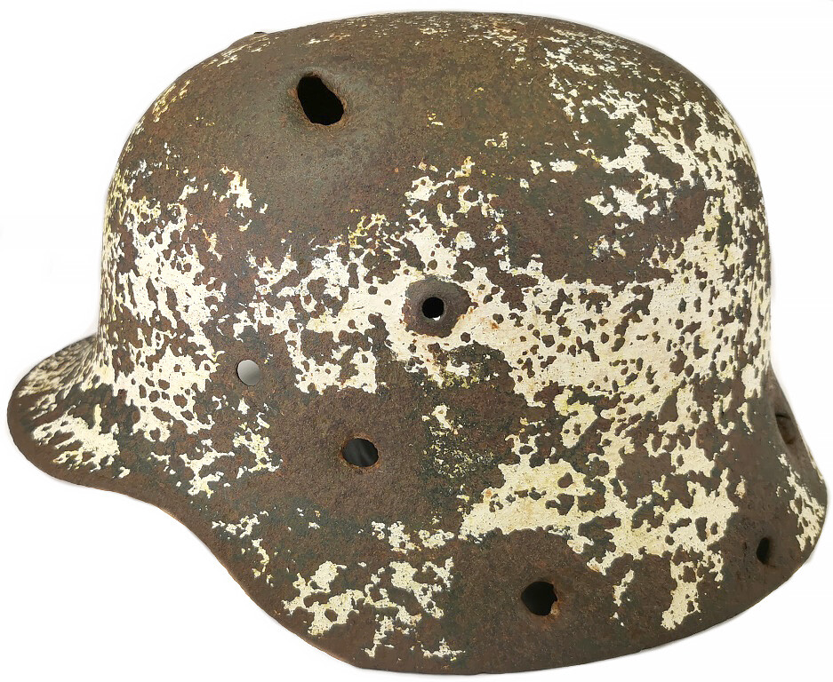 Winter camo German helmet M40 / from Stalingrad