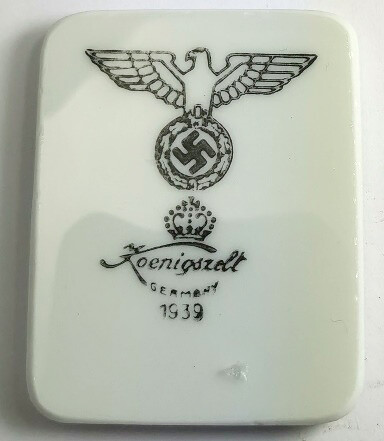Refrigerator magnet from the dishes of the Deutsches Reich