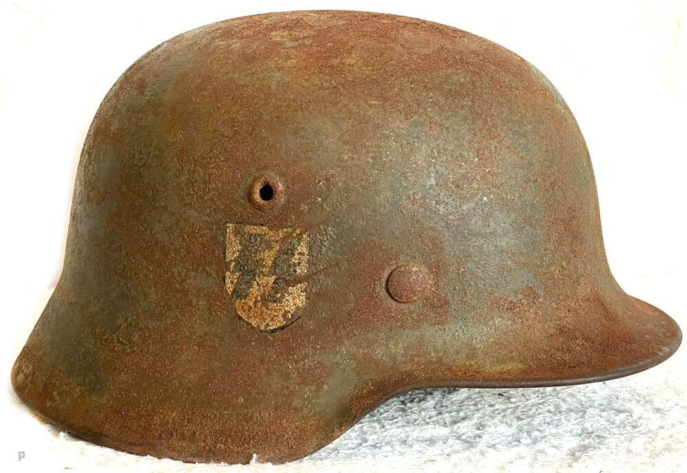 Restored helmet M40, Waffen SS