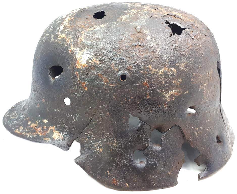 German helmet M35 / from Stalingrad