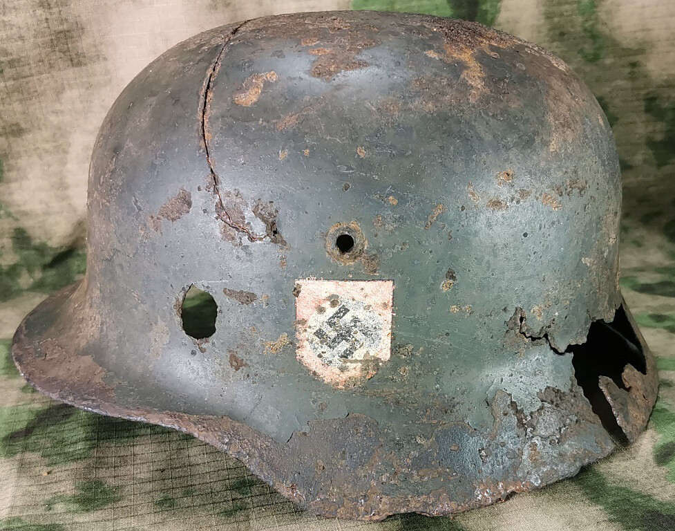 Waffen SS helmet M35 / from Staraya Russa