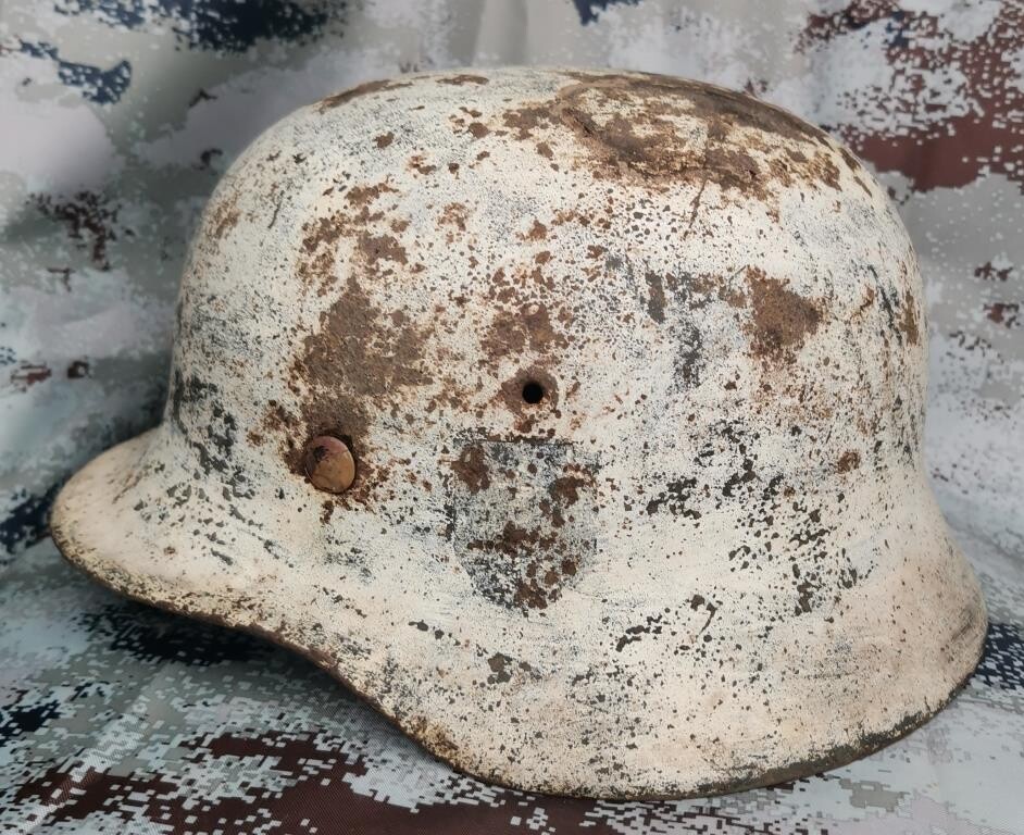 Winter camo helmet M40 / from Stalingrad