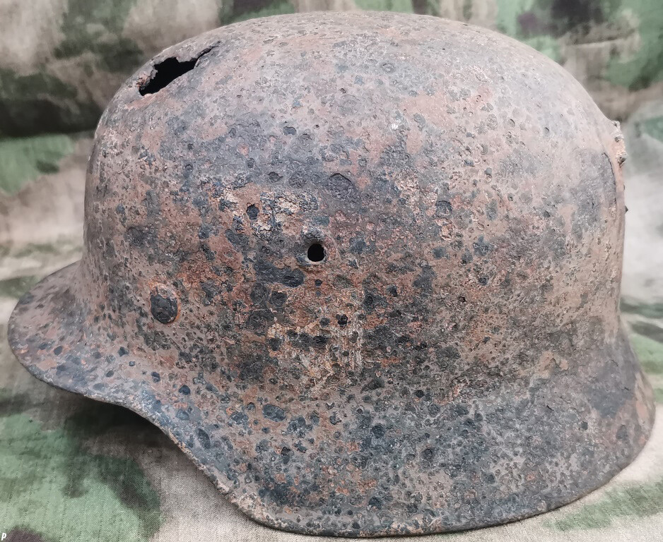 Wehrmacht helmet M40 / from Demyansk pocket