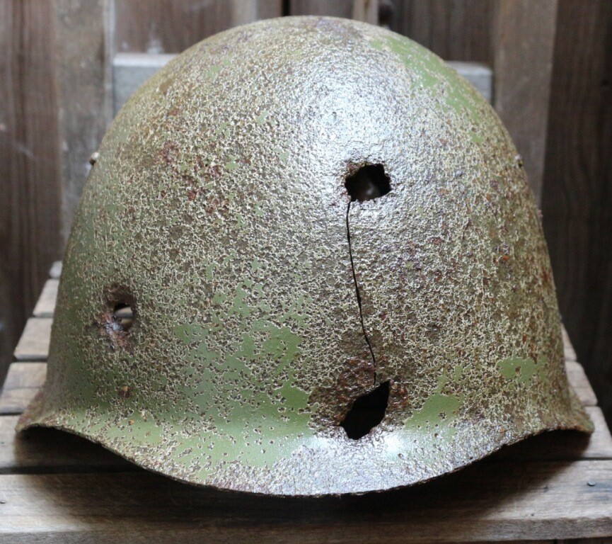 Soviet helmet SSh39 / from Karelia
