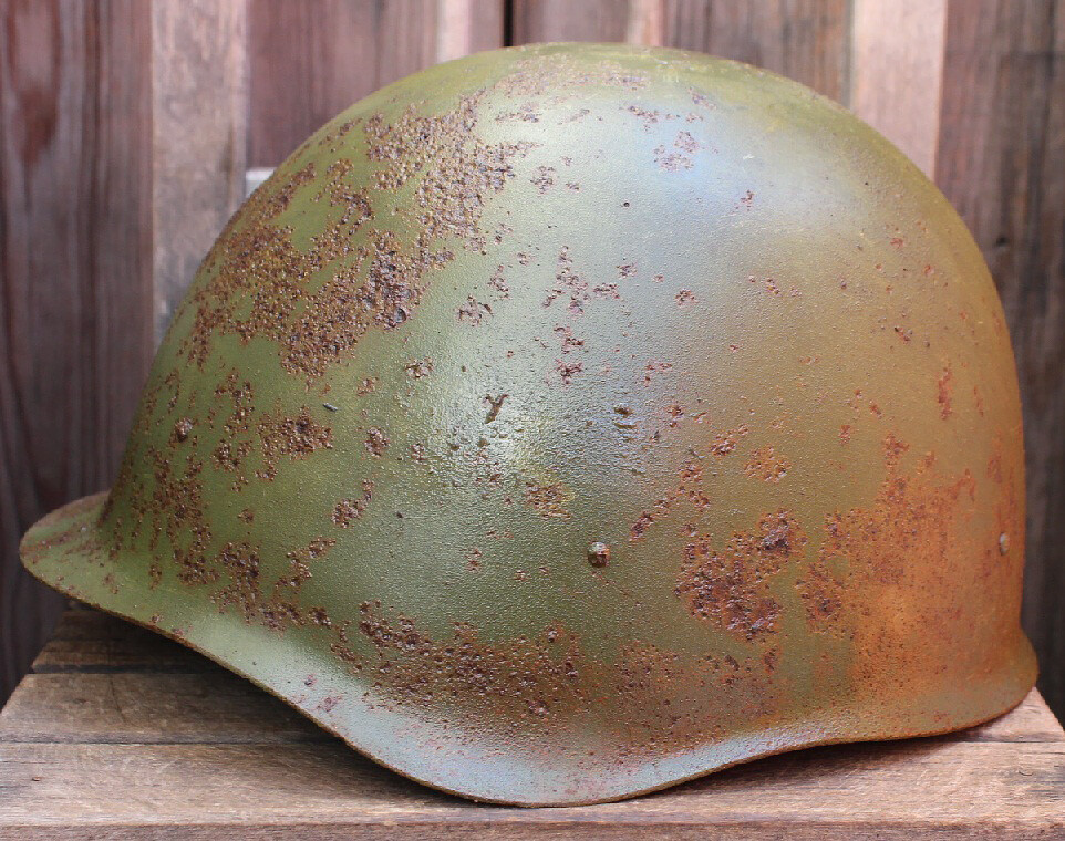 Soviet helmet SSh40 / from Karelia