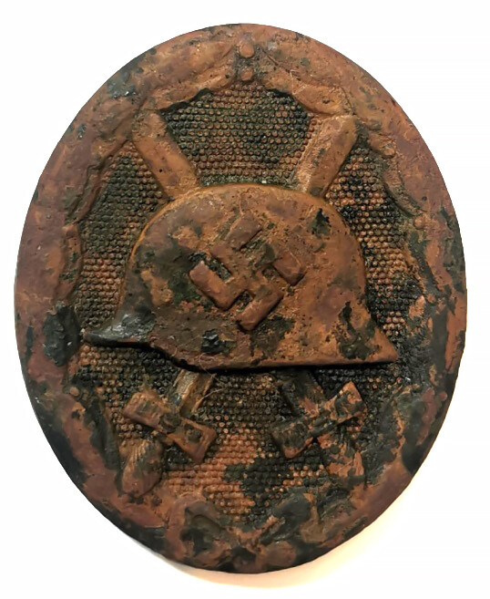 Black wound badge / from Belarus