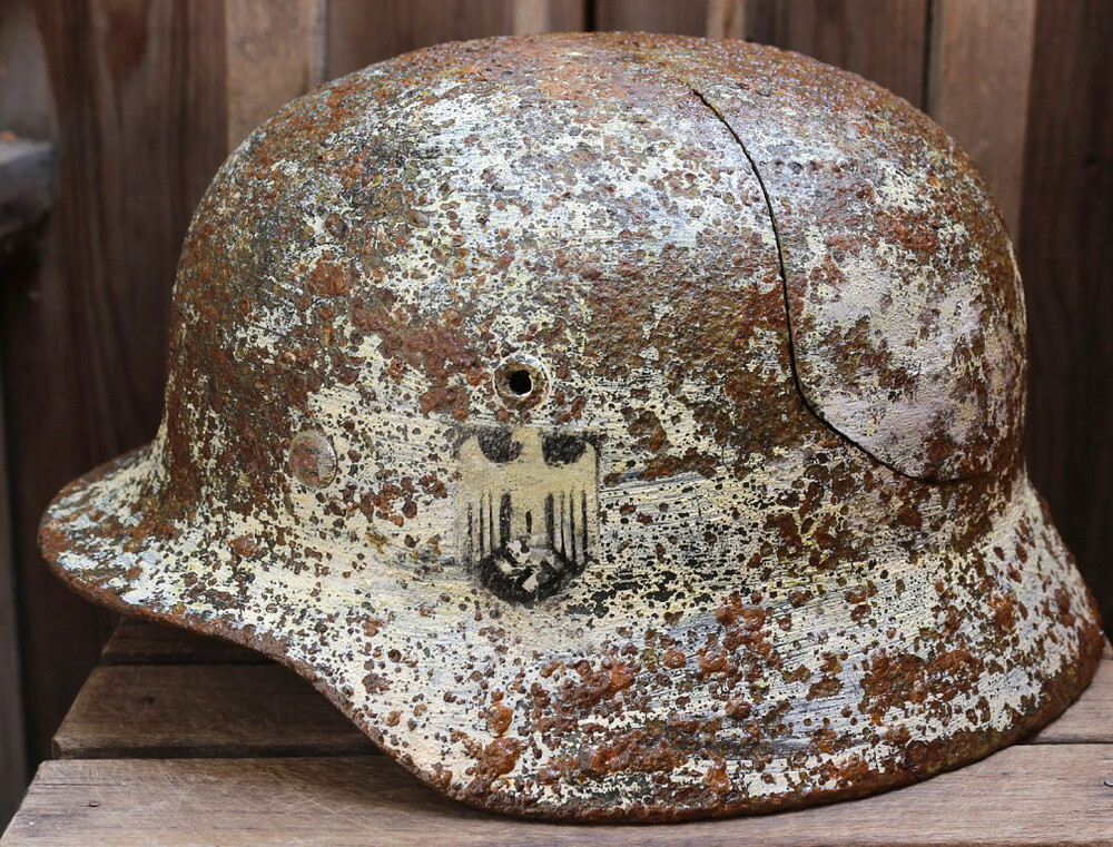 Winter Camo Wehrmacht helmet M35 DD / from Novgorod