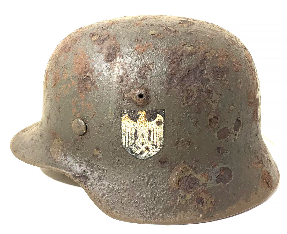 German helmet M35 / from Leningrad