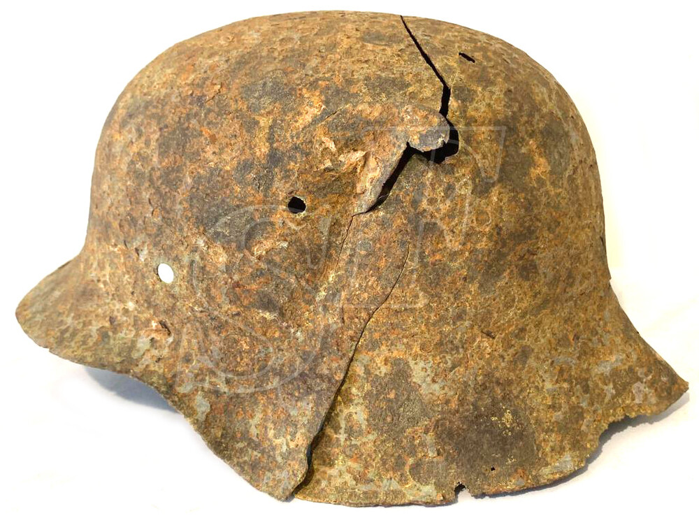 German helmet M42 / from Stalingrad