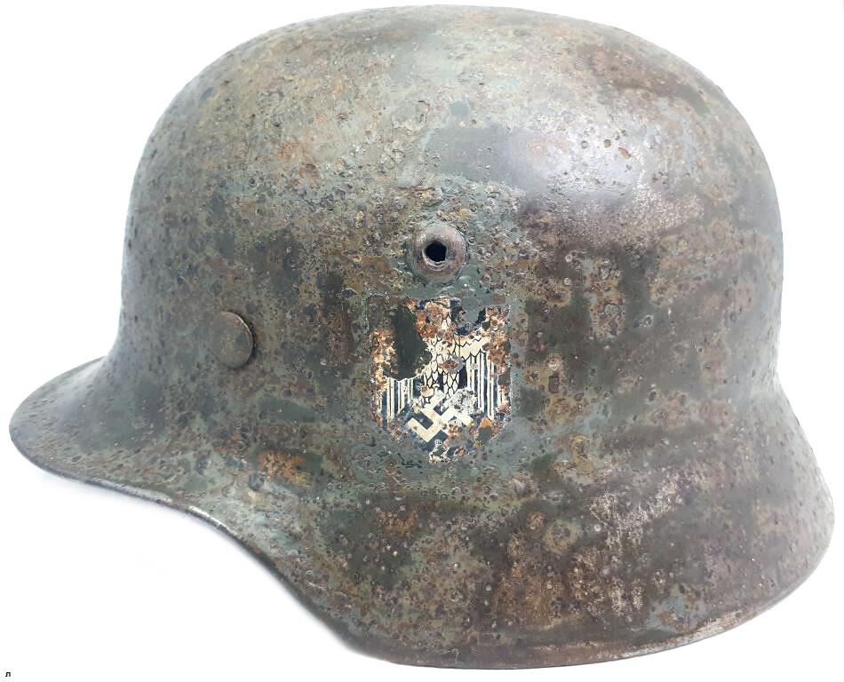 Wehrmacht helmet M35 DD / from Stalingrad