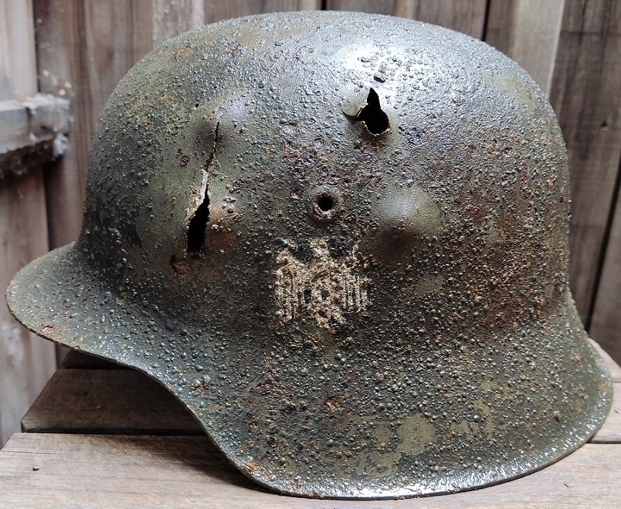 Wehrmacht helmet M42 / from Smolensk