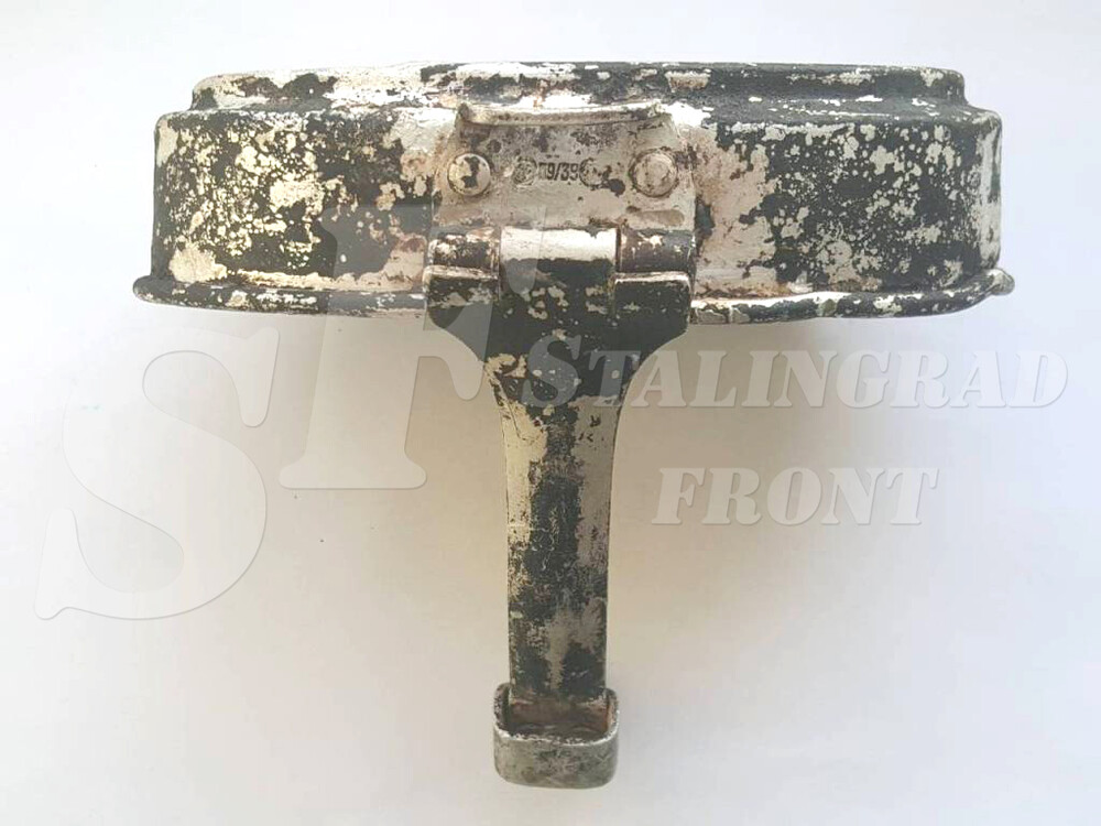 Cover from field bowler SS
