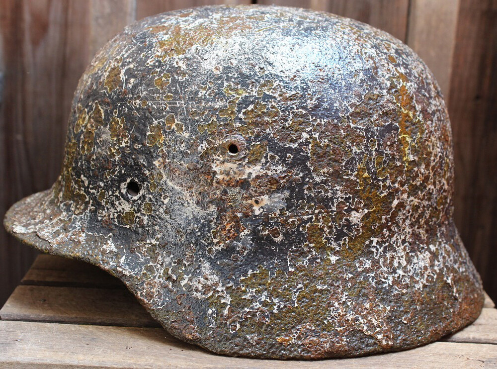 Luftwaffe helmet M35 DD / from Velikiye Luki