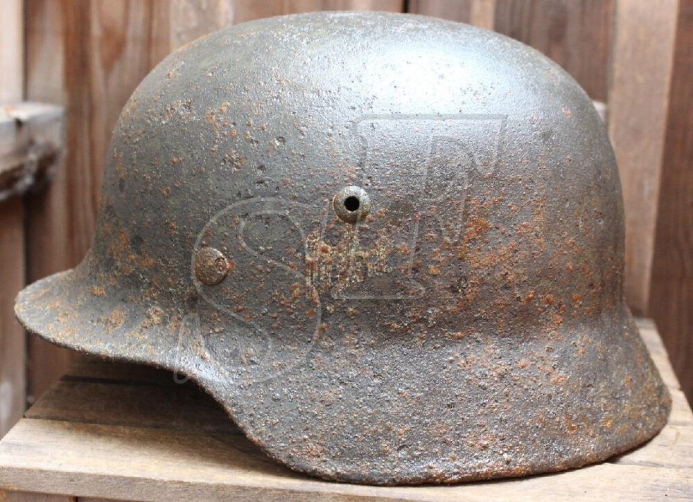 Wehrmacht helmet M35 / from Voronezh